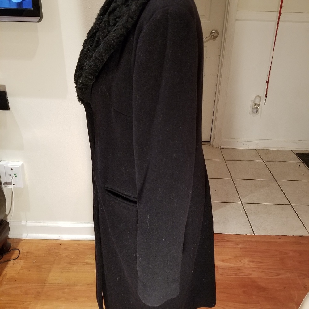 Wool coat - Picture 7 of 8